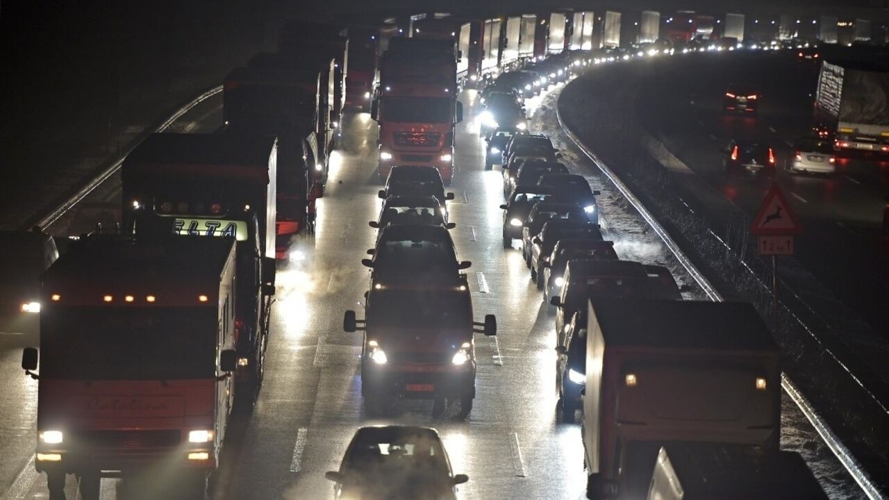 Pri Hannoveri našli zabudnuté bomby, museli uzavrieť diaľnicu