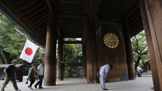 V Japonsku si pripomenuli koniec vojny, premiér svätyňu nenavštívil