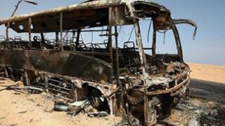 Pri tureckých hraniciach útočili na autobus, zahynuli desiatky ľudí