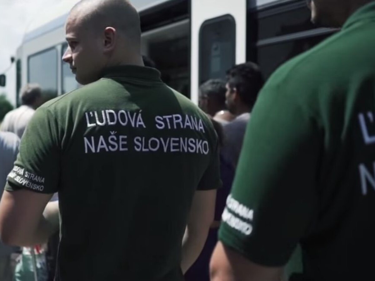 Hliadky kotlebovcov budú protizákonné, vlaky má strážiť polícia