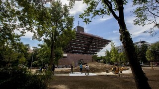 Z obnoveného parku majú v Bratislave radosť, užívať si ho zatiaľ nemôžu