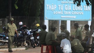 Politikov zavraždili pred stovkami ľudí, vyšetrovanie vedie premiér