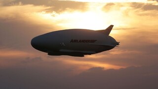 Airlander je lietadlom aj vzducholoďou. Najväčší stroj úspešne vzlietol