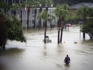 Juh USA zasiahla najväčšia živelná pohroma od hurikánu Katrina