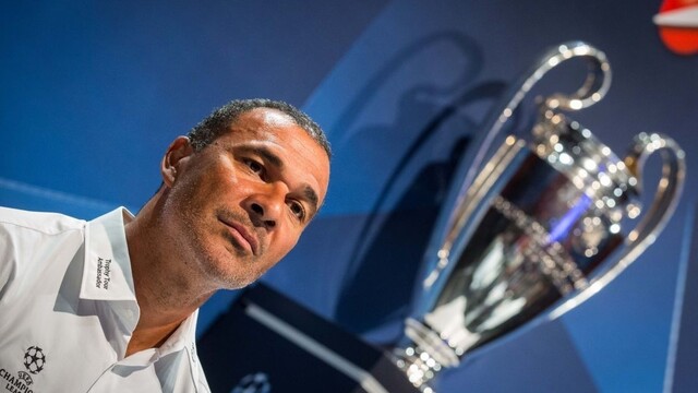 Asistentom trénera Blinda bude Gullit, vystrieda Advocata