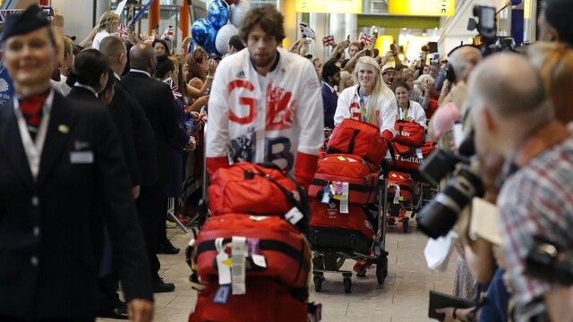 Olympijský tím Britov privítali na letisku vo veľkom štýle