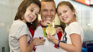 Atletické zlato z olympiády je doma, Tótha vítali už vo Viedni