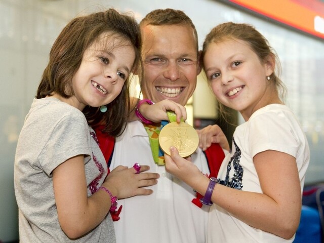 Atletické zlato z olympiády je doma, Tótha vítali už vo Viedni
