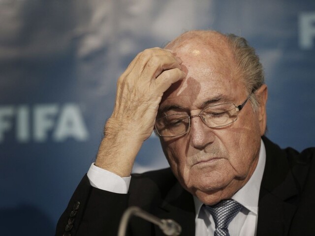 Blatter sa postaví pred súd, žiada zrušenie šesťročného trestu