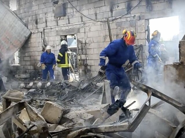 Pri mohutnom požiari skladu v Moskve zomrelo najmenej 17 ľudí