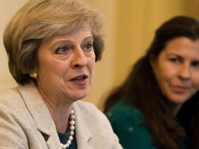 Britská premiérka chce s Brexitom začať čo najskôr