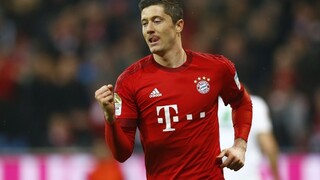 Lewandowski prispel k triumfu Bayernu a stanovil nový strelecký rekord