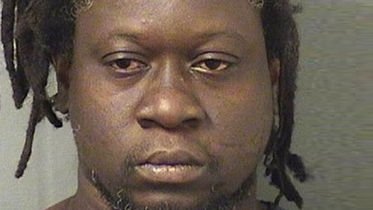 Putin pútal pozornosť v supermarkete v USA. Menovca ruského prezidenta zatkli