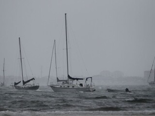 more voda lode búrka hurikán vietor ilu 1140 px (SITA/The Tampa Bay Times via AP)