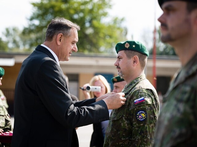 Vojaci sa vrátili z Bosny a Hercegoviny, armáda ich vyznamenala