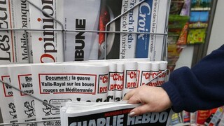 Časopis Charlie Hebdo pobúril satirou, obete prirovnal k talianskej cestovine