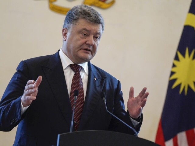 Porošenko čelil poslancom, ruská invázia vraj stále hrozí
