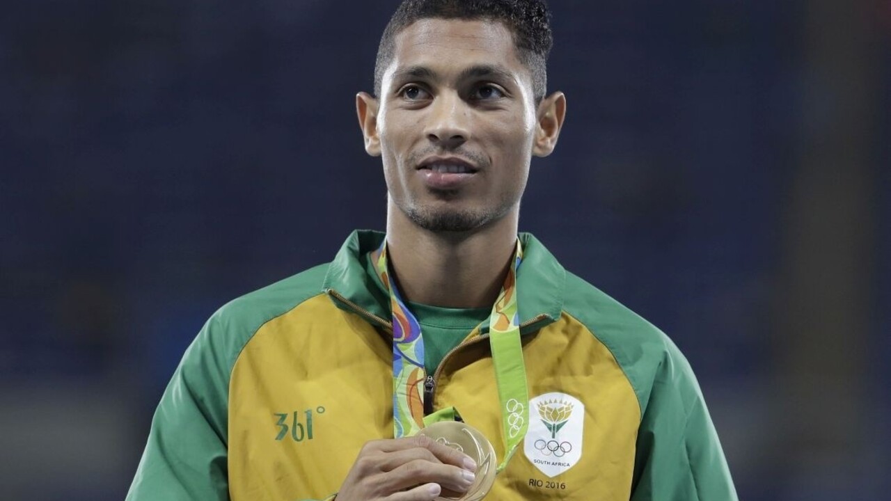 Van Niekerka doma vítali ako hrdinu, z Ria priniesol zlato aj rekord
