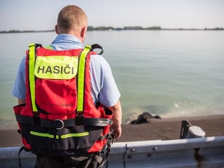 Výletná loď narazila do brehu Dunaja, kapitán bol opitý