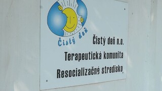 Zneužívanie dievčat vyšetrí špeciálny tím, zariadenie kontrolujú