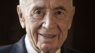 Bývalý izraelský prezident Peres je po mŕtvici, jeho stav sa zlepšil