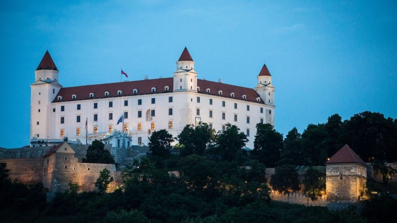 Štyri veci, ktoré potrebujete vedieť o bratislavskom summite