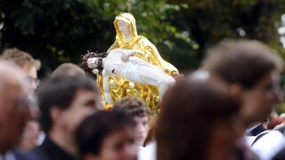 Slovensko slávi sviatok svojej patrónky, Sedembolestnej Panny Márie