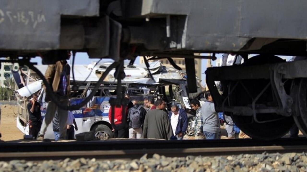 Zrážka vlakov v Pakistane si vyžiadala šesť mŕtvych a 100 zranených