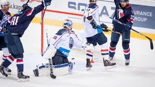 Slovan zaznamenal štvrté víťazstvo, Medveščak zdolal po nájazdoch