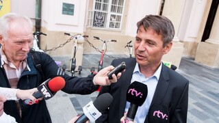 Nesrovnal je dva roky vo funkcii, zameral sa na parkovanie a rozpočet