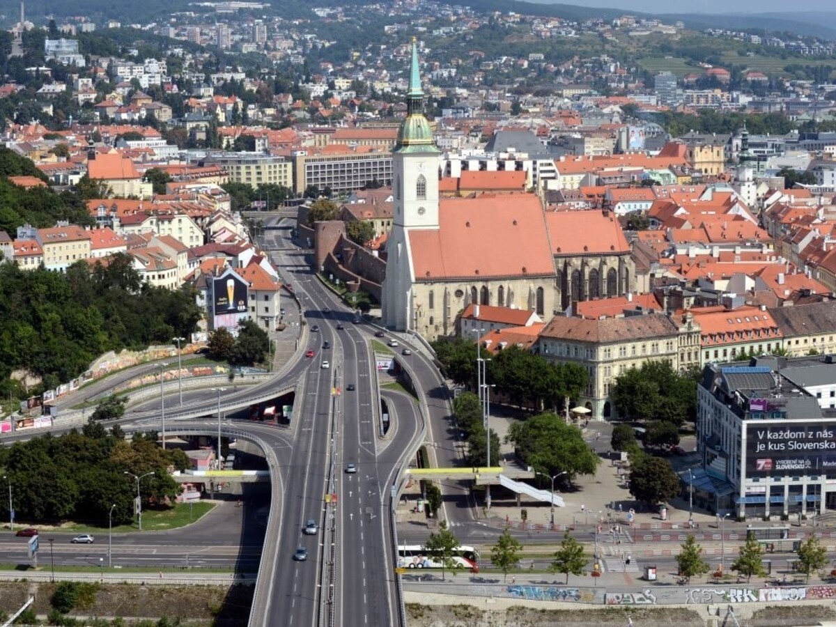 Starosta ustupuje, nariadenie o bratislavských podnikoch nepodpíše