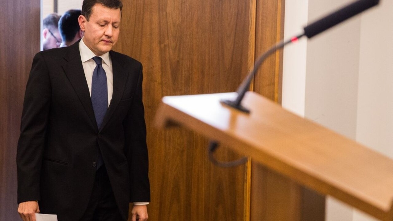 Oslabí opozíciu, môže byť príkladom. Politici reagujú na Lipšicov odchod