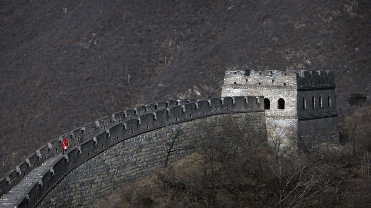 Číňania zreštaurovali symbol krajiny, mnohým pripomína betónový chodník