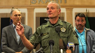 Americká polícia chytila mladíka podozrivého zo streľby v nákupnom centre