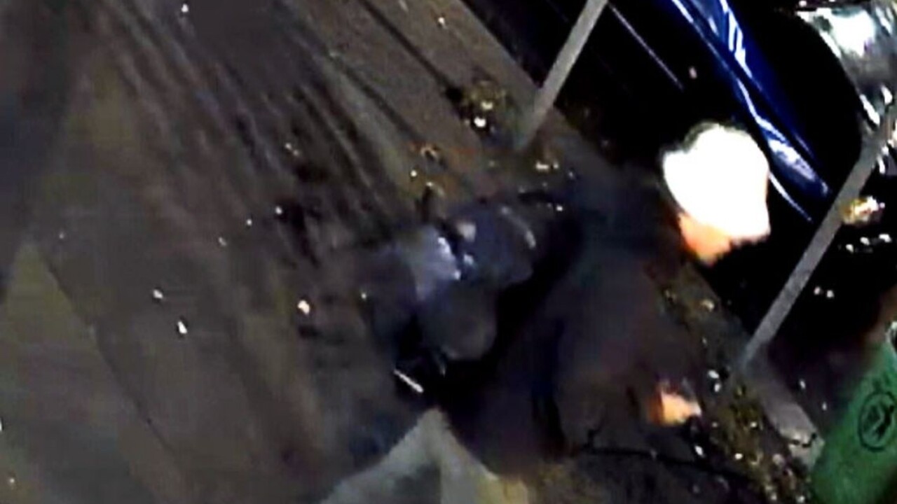 Ukázali snímky muža, ktorého podozrievajú z útoku v Budapešti