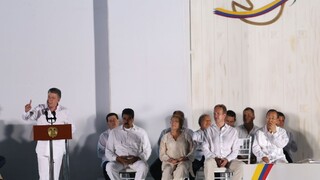 Kolumbijská vláda a rebeli podpísali mier, ukončili desaťročia trvajúci konflikt