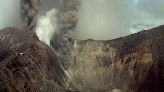 V Indonézii sa prebudila sopka, stovky turistov sú nezvestné