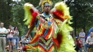 Pol miliardy dolárov pre amerických indiánov má napraviť historické krivdy