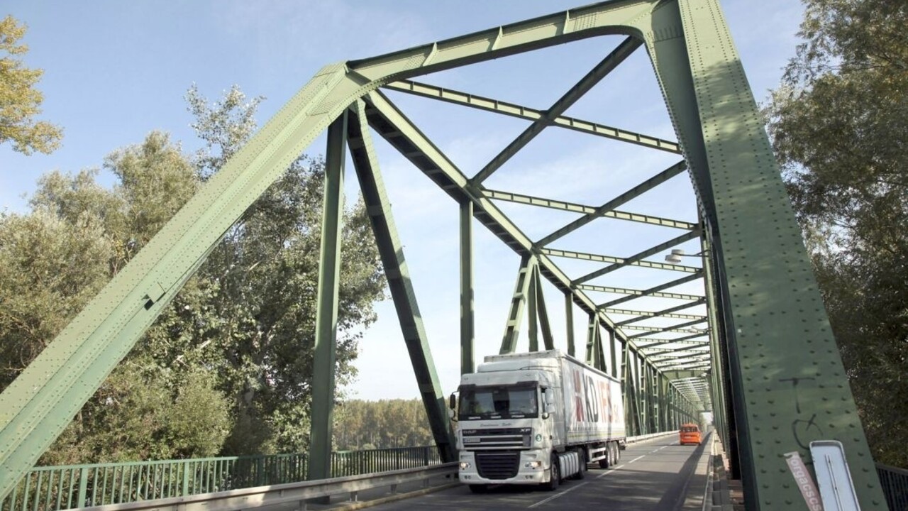 Zrekonštruovaný hraničný most v Medveďove v predstihu otvorili