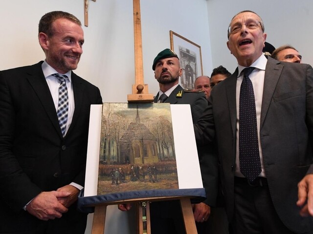 Mafián si skrášlil sídlo van Goghom, po obrazoch pátrali 14 rokov
