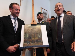 Mafián si skrášlil sídlo van Goghom, po obrazoch pátrali 14 rokov