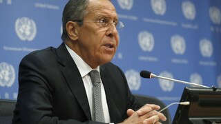 Spojené štáty ochraňujú v Sýrii džihádistov, vyhlásil Lavrov