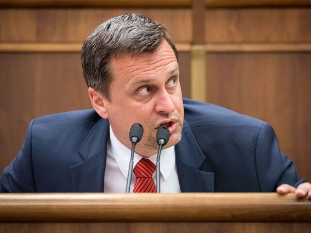 Danko kritizoval štrajk učiteľov, vraj nie je v súlade so zákonom