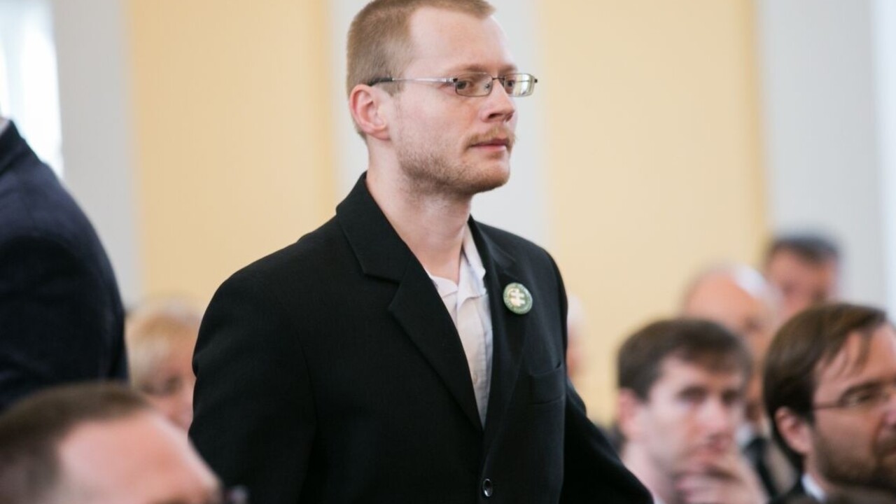 Proti prísnejším opatreniam proti extrémizmu bol len Kotlebov poslanec