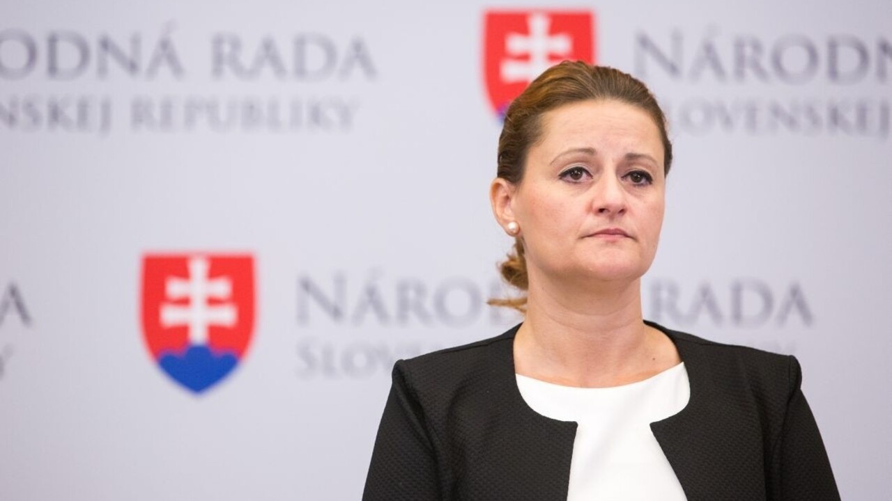 Pravá ruka vraj nevie, čo robí ľavá. Opozícia robila prieskum na ústredí práce