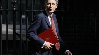 Hammond navštívi Wall Street, predstaví Britániu ako finančné centrum