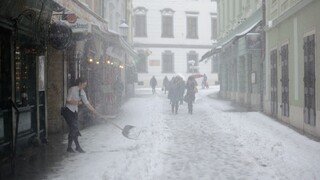 Výstraha pred snežením platí na väčšine územia Slovenska