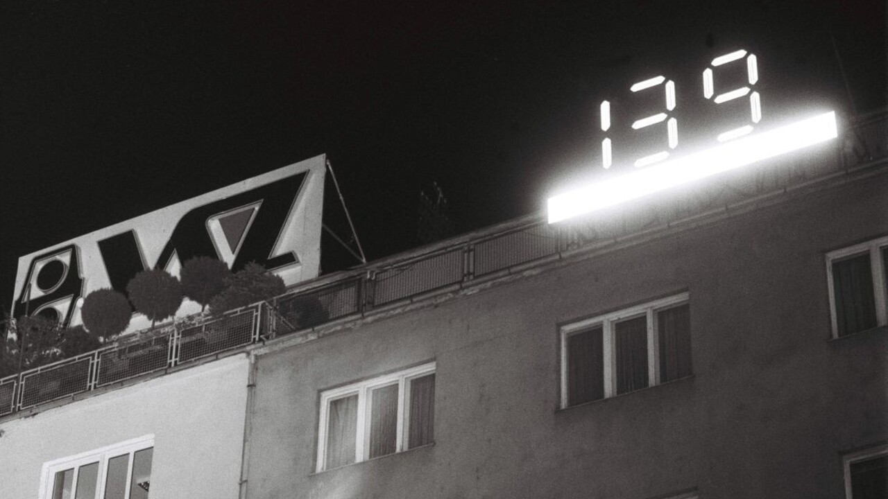 Pán prezident, prepáčte. Flašík sa ospravedlnil Kováčovi za hodiny