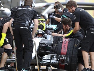 Rosberg najrýchlejší v prvom tréningu na VC Japonska