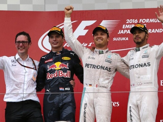 Rosberg po triumfe v Japonsku bližšie k titulu, Mercedes už ho má